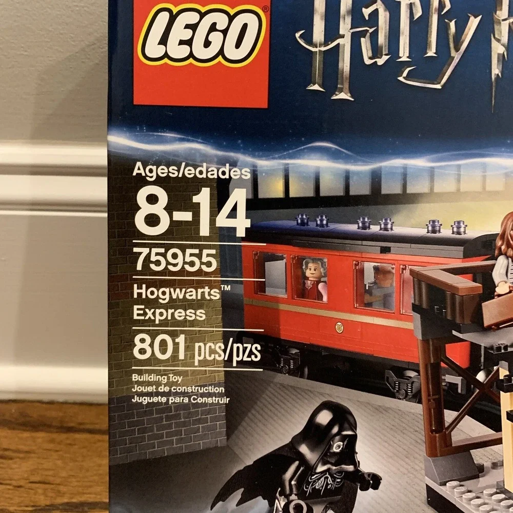 LEGO Harry Potter Hogwarts Express (75955) - 801 pieces Ages 8-14+ SEALED BOX